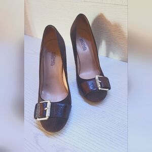 Michael Kors Gwen Belted Suede Pumps Heels Brown